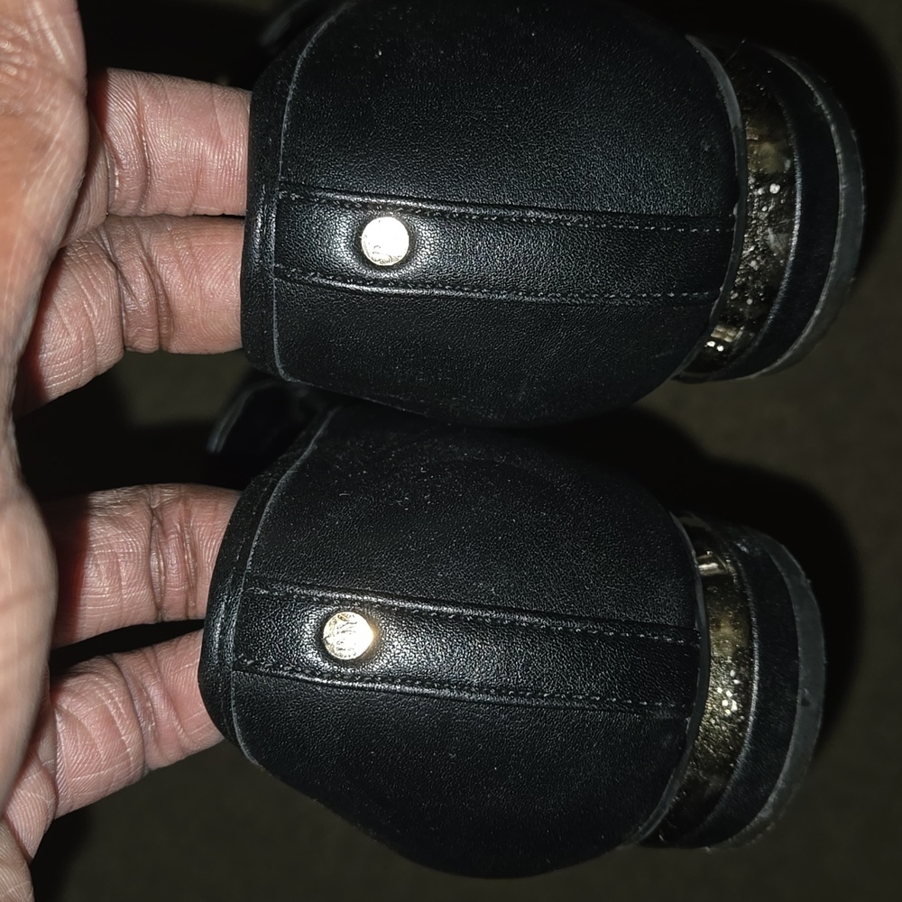 Elegant Black Quilted Women's Loafers - Picture 5 of 10